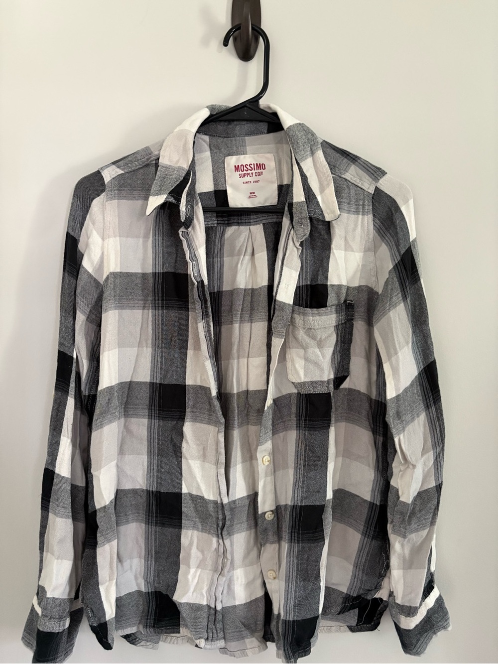 Mossimo Supply Co. Women’s Plaid Flannel size M